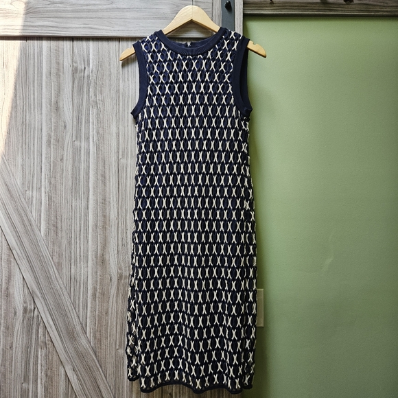 Tory Burch Carolina Crochet Knit Two-Tone Guipure Dress - Picture 14 of 16